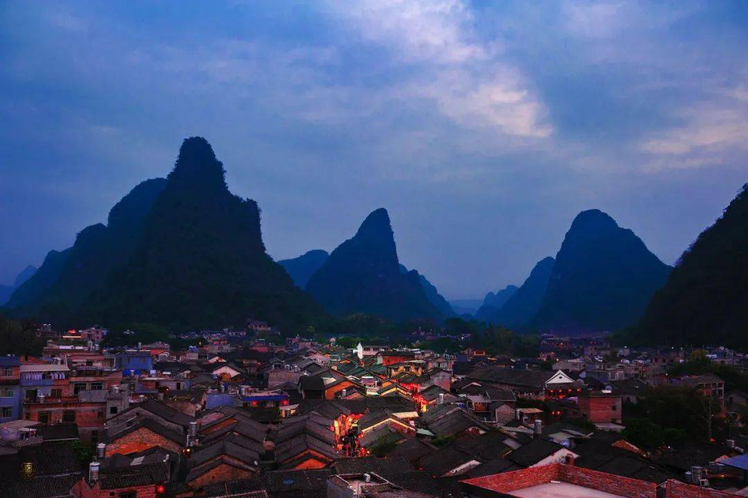 广西，致尊敬的听众朋友们